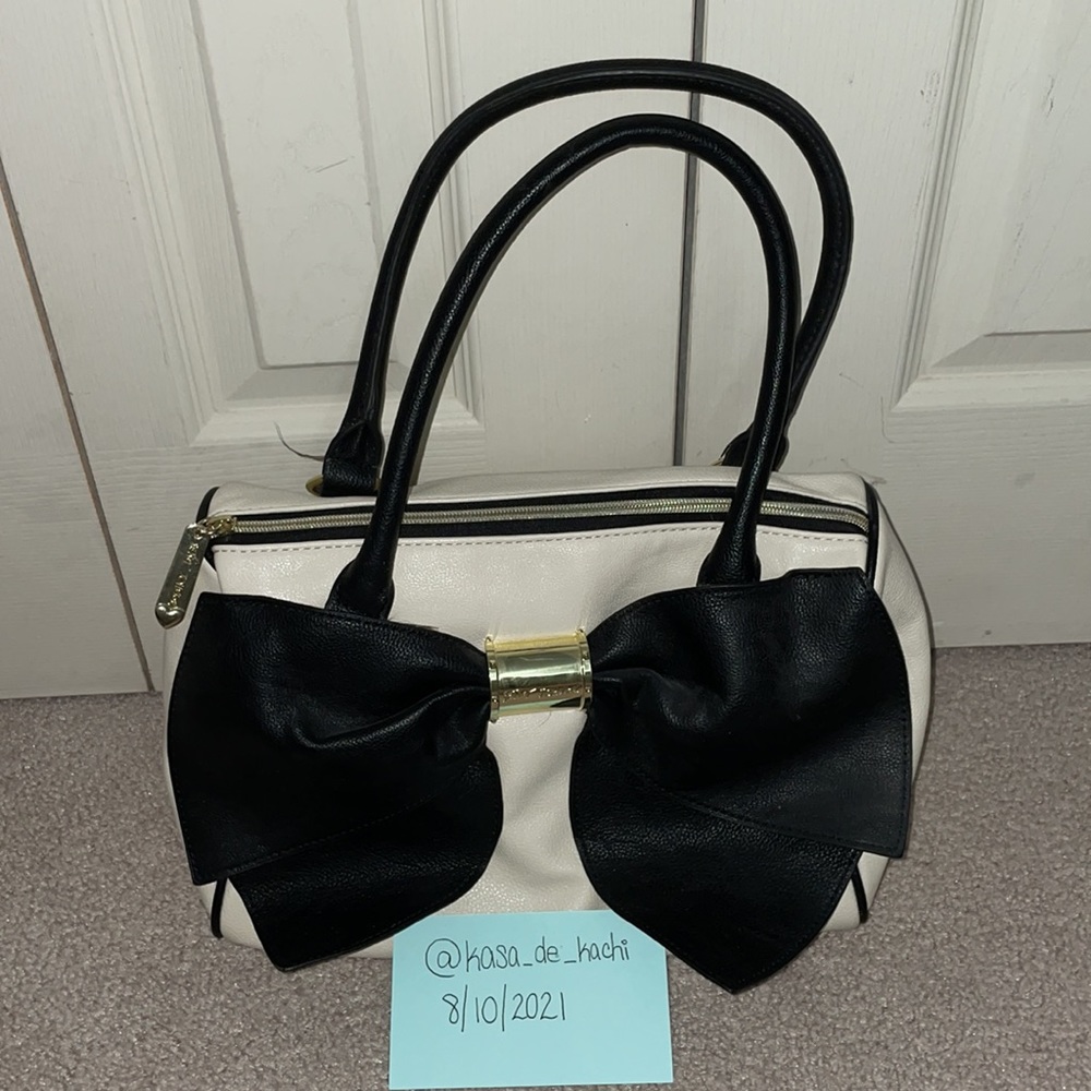 Betsey Johnson bow purse